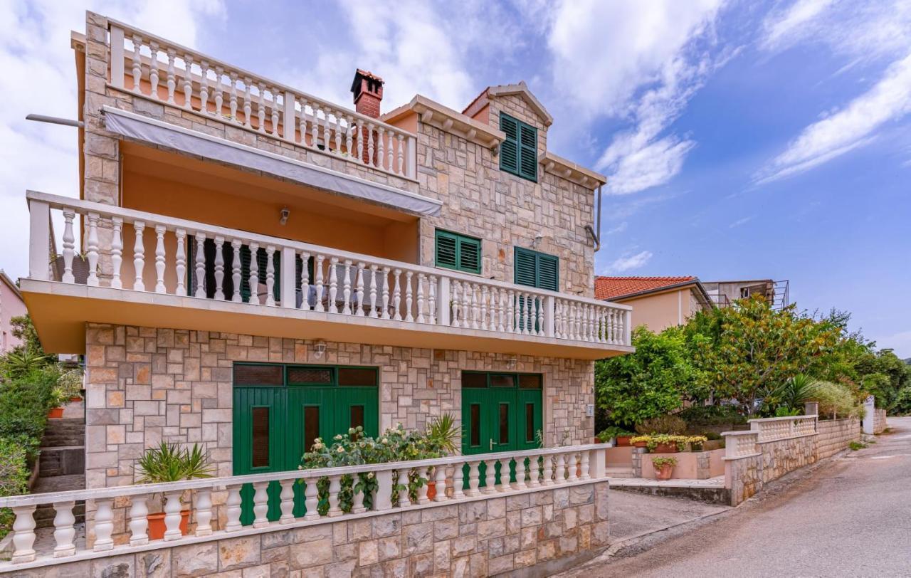 Apartman Grosic Брна Экстерьер фото
